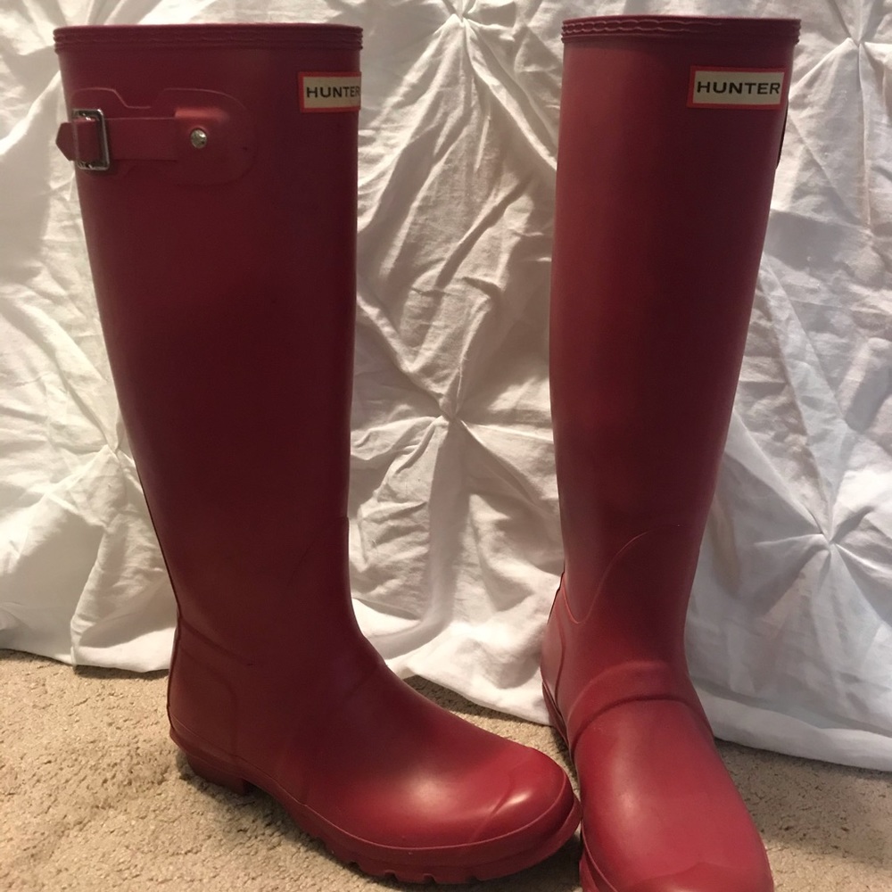 Raspberry Hunter Rain boots